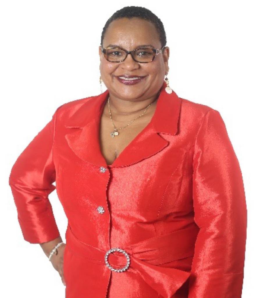 Senior Corporate Administration - Emma Martínez